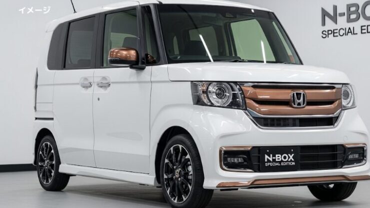 N-BOXカスタムの専用装備